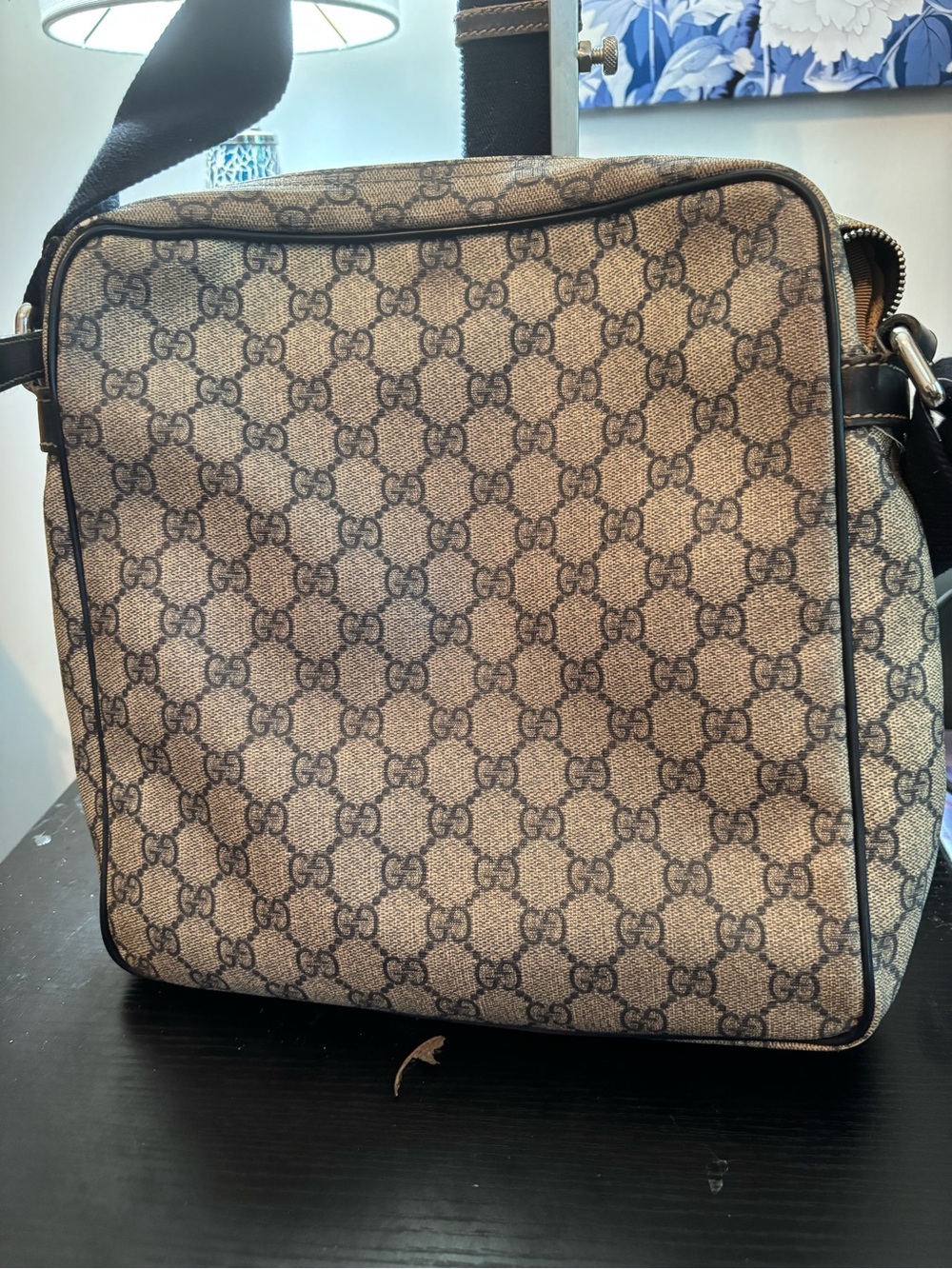 Authentic Gucci GG Supreme Coated Canvas Messenger Bag - Picture 4 of 14